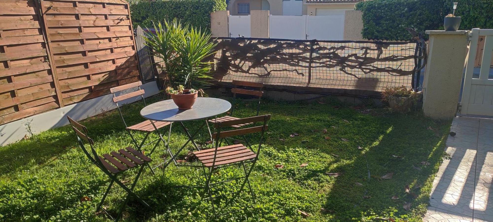 Maison T2 Avec Petit Jardin Dans Impasse Calme Baillargues Exterior foto